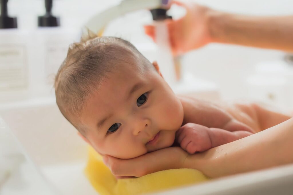 赤ちゃんのお風呂マットは代用できる 西松屋や100均のおすすめをご紹介とカビ対策に必要な洗い方を解説 ココアサ Co A